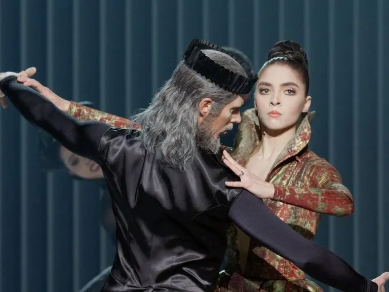 Йохан Ингер: Лебединое озеро